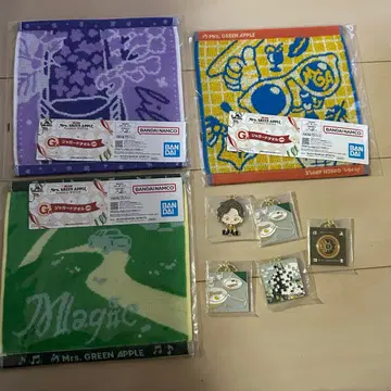 MrsGREENAPPLE 미세스 제일복권 손수건 메탈 참