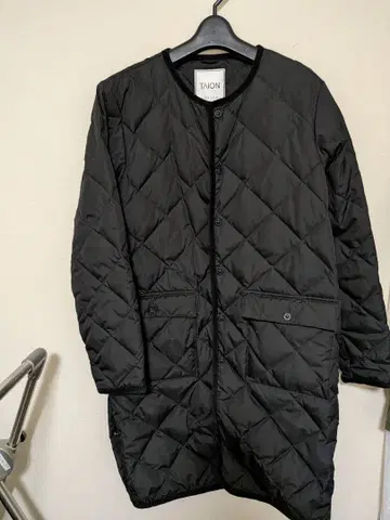 새상품급 미사용 TAION 블랙 퀼팅 자켓
