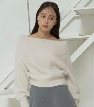 폭스 알파카 오프숄더 풀오버 snidel