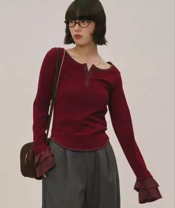 [ 택 포함 ] loin nuit 벨 슬리브 리브 상의