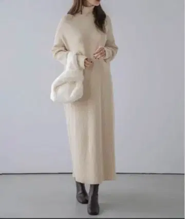 SUGAR BISKET 터틀넥 리브 니트 원피스