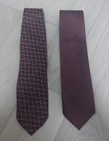 Giorgio Armani 넥타이 2개 세트 빨간색 계열