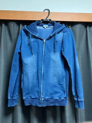 데님 블루 후드 부착 후드티와 조거 팬츠 세트