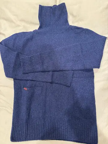 BLUE/BLUE 네이비 터틀넥 스웨터 사이즈 1