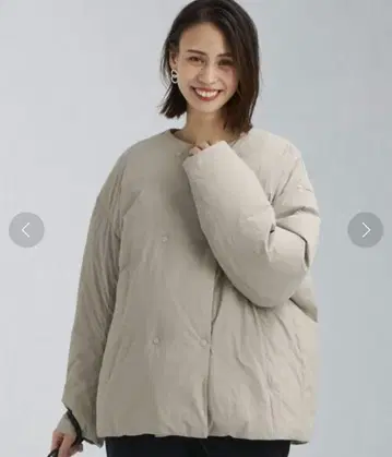 그린 라벨 노카라 다운 코트