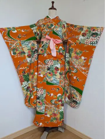 라 솔의 단오리가 멋진 니부시키 기모노, 나카후리소데 니부시키 기모노