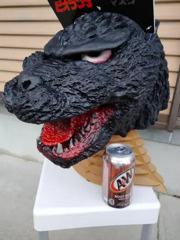 고질라 마스크 블랙 빨간색