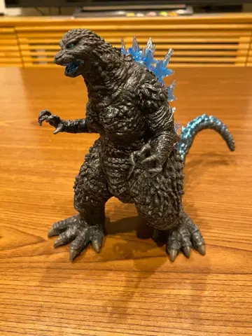 고질라 피규어
