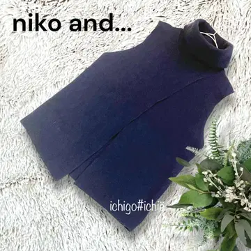 niko and - 캐시미어 혼방 슬리브리스 터틀넥 니트 네이비