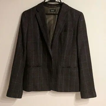 [ 새상품급 ] ONLY 체크 무늬 테일러드 자켓