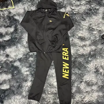 [ 새상품급 ] 뉴에라 NEW ERA 저리 셋업 골드 로고 블랙 M