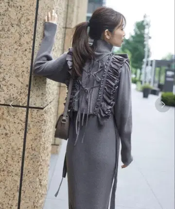 SNIDEL 프릴 베스트 레이어드 니트 원피스