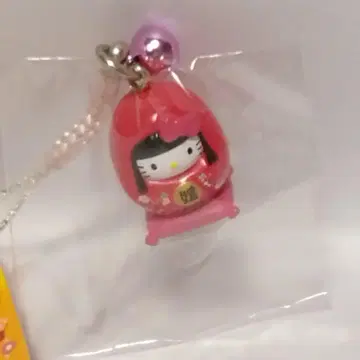 지역 한정 헬로키티 히메달마 스트랩 에히메 도고 온천 2005년