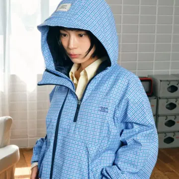 누군가와 웃었던 오후에 입는 자켓 common gull products.