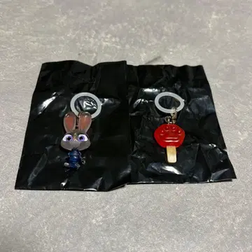 주토피아 메지루시 액세서리 참 가챠가챠 주디 캔디