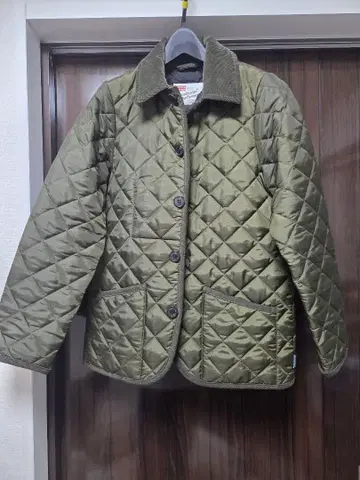 Traditional Weatherwear 퀼팅 자켓 36