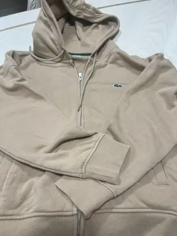 LACOSTE 베이지 후드티 38