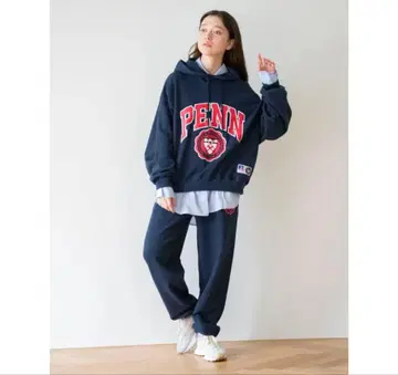 Ungrid RUSSELL 별주 맨투맨 언그리드