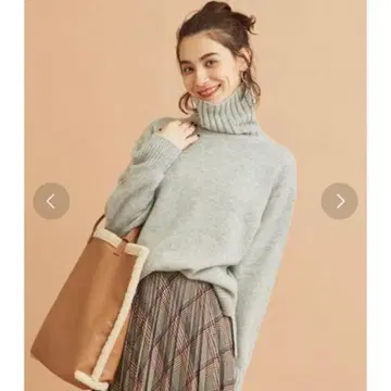 뷰티 앤 유스 울 캐시미어 루즈 터틀넥 니트