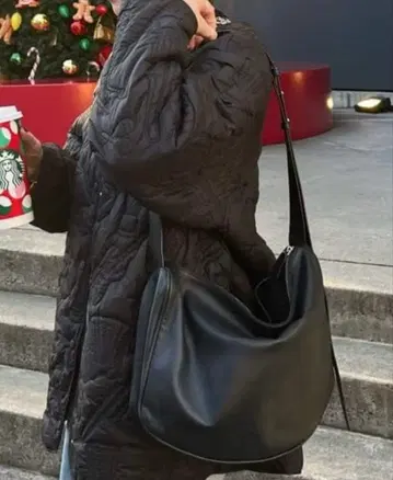 택 포함 새상품 스와로 바닥 숄더 이아파피요네