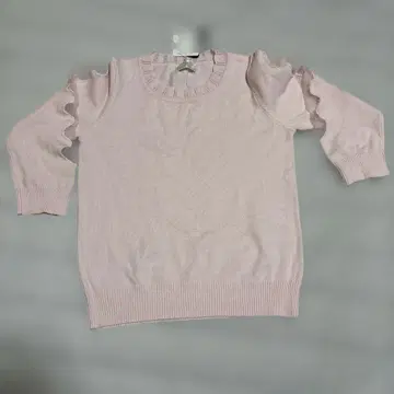 프릴 달린 핑크 니트 칠부 소매 가격 인하