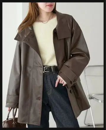 Discoat 인조 가죽 스탠드 코트