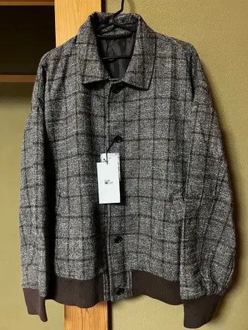 새상품 그림클랩 리브 디자인 자켓 브라운 S 사이즈