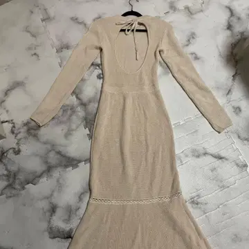 다리치 니트 원피스 백리본