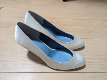 BENIR 아이보리 플레인 펌프스 38인치 7cm 힐