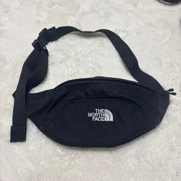 THE NORTH FACE 바디백 블랙