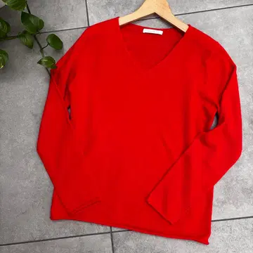 미사용 새상품 GALERIEVIE 캐시미어 100% 빨간색 V넥 스웨터