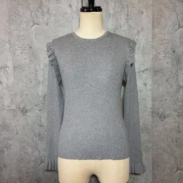 M-premier 벨 슬리브 프릴 디자인 리브 니트