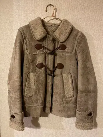 무스탕 코트 프론트 버튼, 탈부착 후드 부착