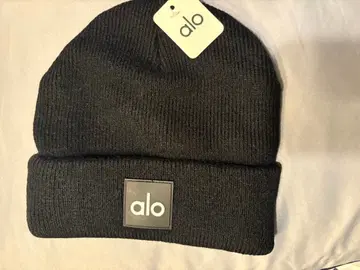 미사용 새상품 alo yoga black 블랙 비니 니트 모자