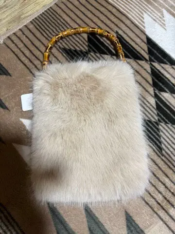 인조 모피 백, 대나무 핸들 포함