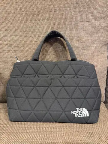 [ 거의 새상품 ] THE NORTH FACE 블랙 핸드백
