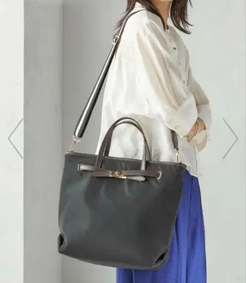 [ SHIPS ] 라인 테이프 숄더 A4 토트 블랙