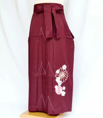 졸업식 사은회 여자 자수 하카마 크림슨 대학생 전문대생 초등학생