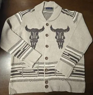 [미사용 새상품] 빅 사이즈 XL / 버팔로와 기마 무늬 니트 가디건