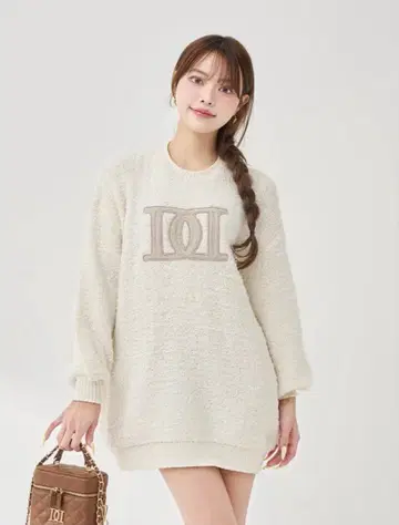 DD 로고 트위드 니트 풀오버