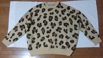 PUNYUS 푸뉴즈 레오파드 큼직한 니트 사이즈 4 (5XL 정도)