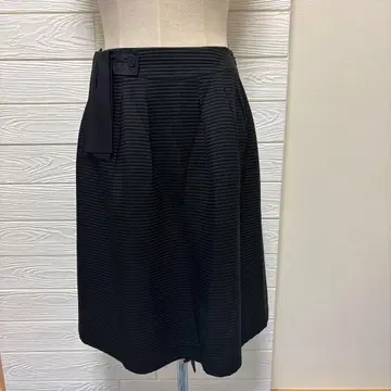 TO BE CHIC 스커트 블랙 리본 장식 실크 혼방 울 혼방 L 사이즈