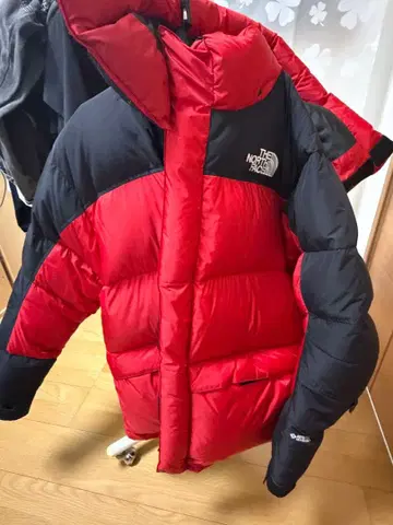 THE NORTH FACE 힘 다운 M 사이즈 레드/블랙