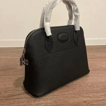 블랙 가죽 핸드백