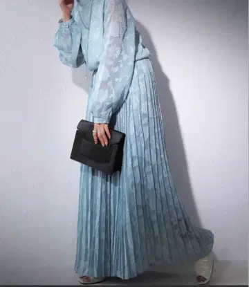 patterntorso 안티카 시어 플리츠 롱 원피스