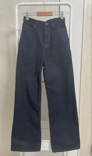 ALLISON BROWN classic basic jeans M 사이즈