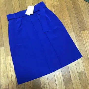 허리 벨트 포함 타이트 스커트 M 사이즈 파랑