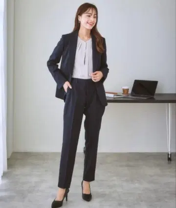 9부 기장 테이퍼드 스트레치 팬츠 수트 셋업