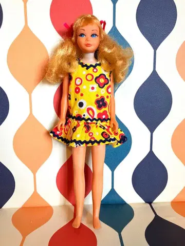 빈티지 트위스트 앤 턴 소시지 컬 스키퍼 마텔제 바비