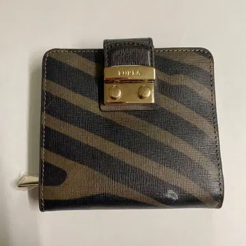 FURLA 이단 접이식 지갑